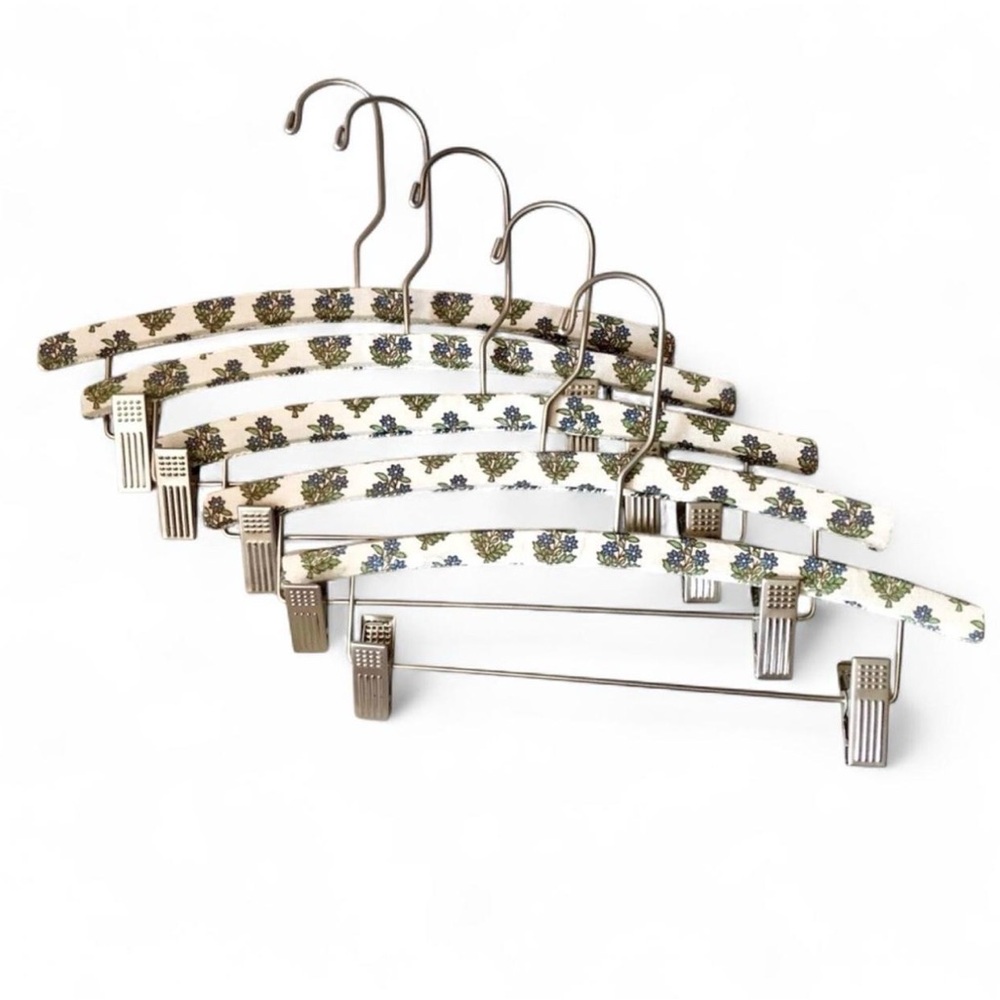 Free People - Bottom Floral Hangers - Set of 20